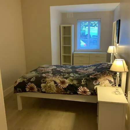 Апартаменты Quite And Cozy 2 Bedroom Голуэй